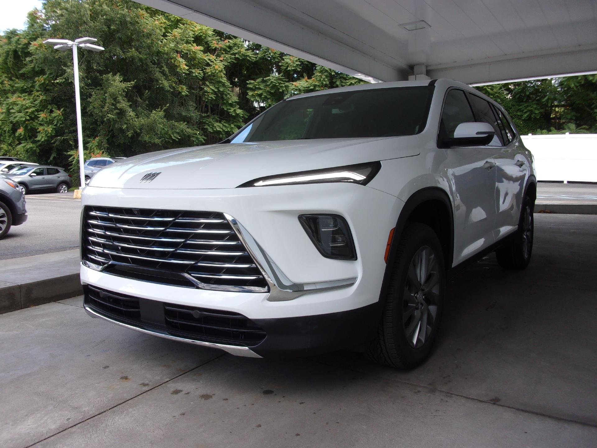 2026 Buick Enclave Preferred's photo