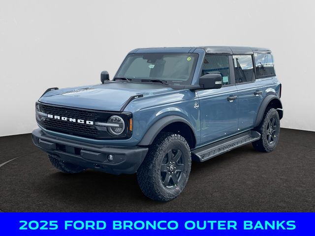 2025 Ford Bronco 4-Door Outer Banks's photo