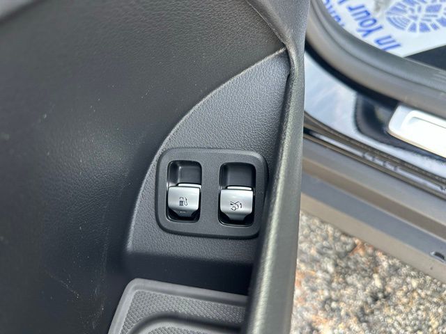 2026 Mercedes Benz GLC 350e 4MATIC photo 13