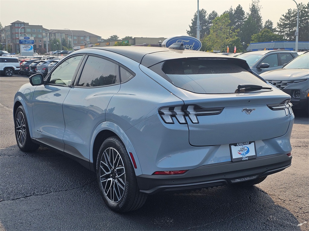 2025 Ford Mustang Mach-E Premium photo 5