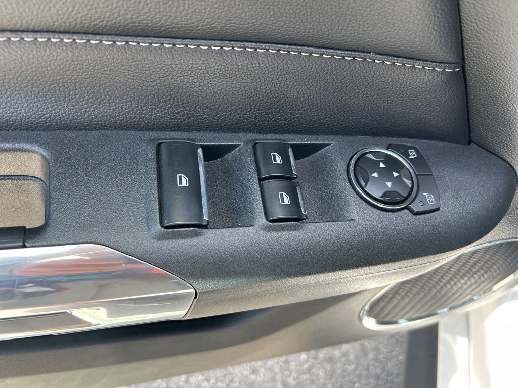 2023 Ford Mustang EcoBoost Premium photo 13