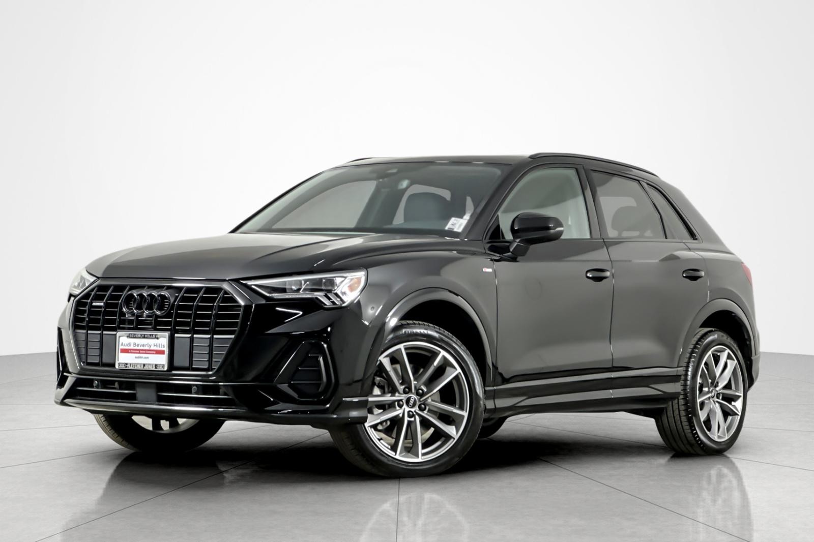 2023 Audi Q3 S Line Premium Plus's photo
