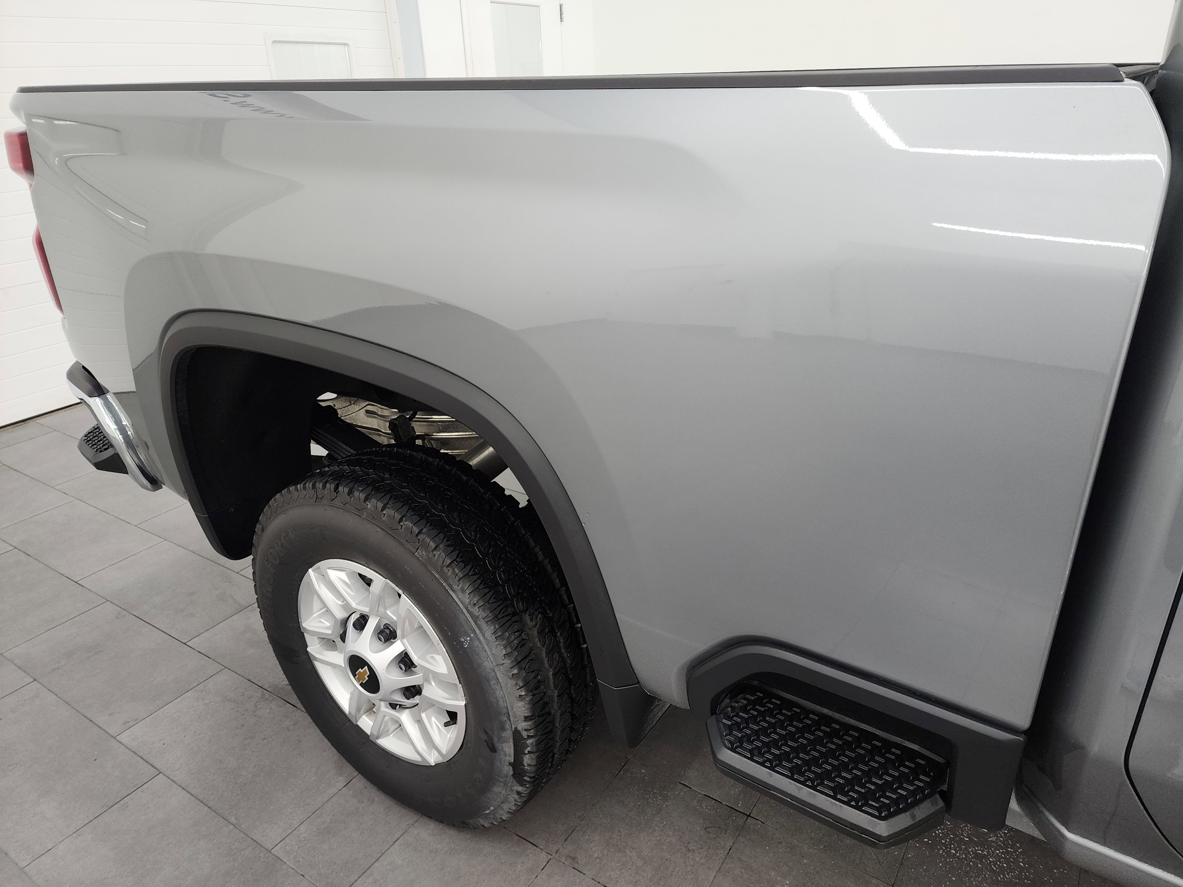 2025 Chevrolet Silverado 2500HD Z71 photo 4
