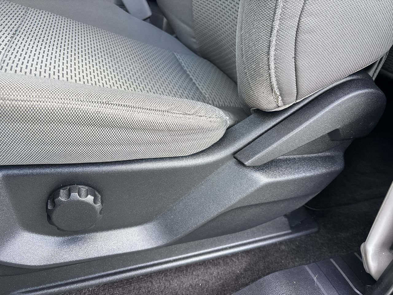 2016 Ford F-150 XLT photo 19