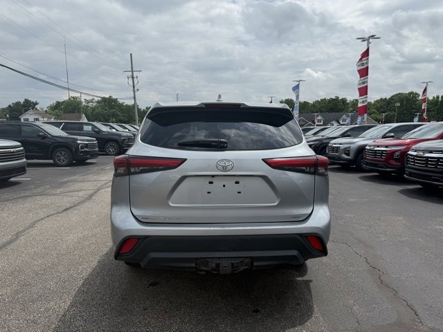 2020 Toyota Highlander L photo 3