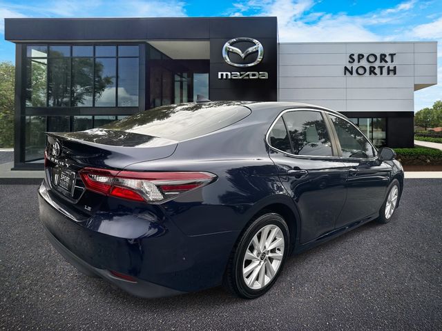 2021 Toyota Camry LE photo 3