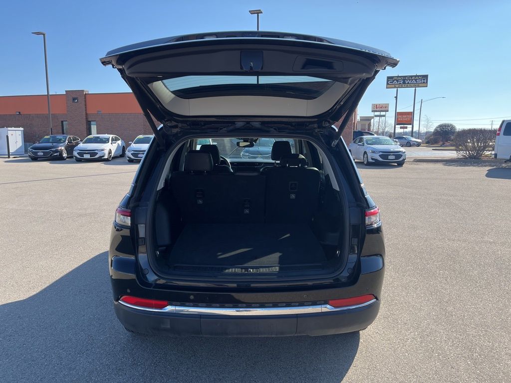 2023 Jeep Grand Cherokee Limited photo 13