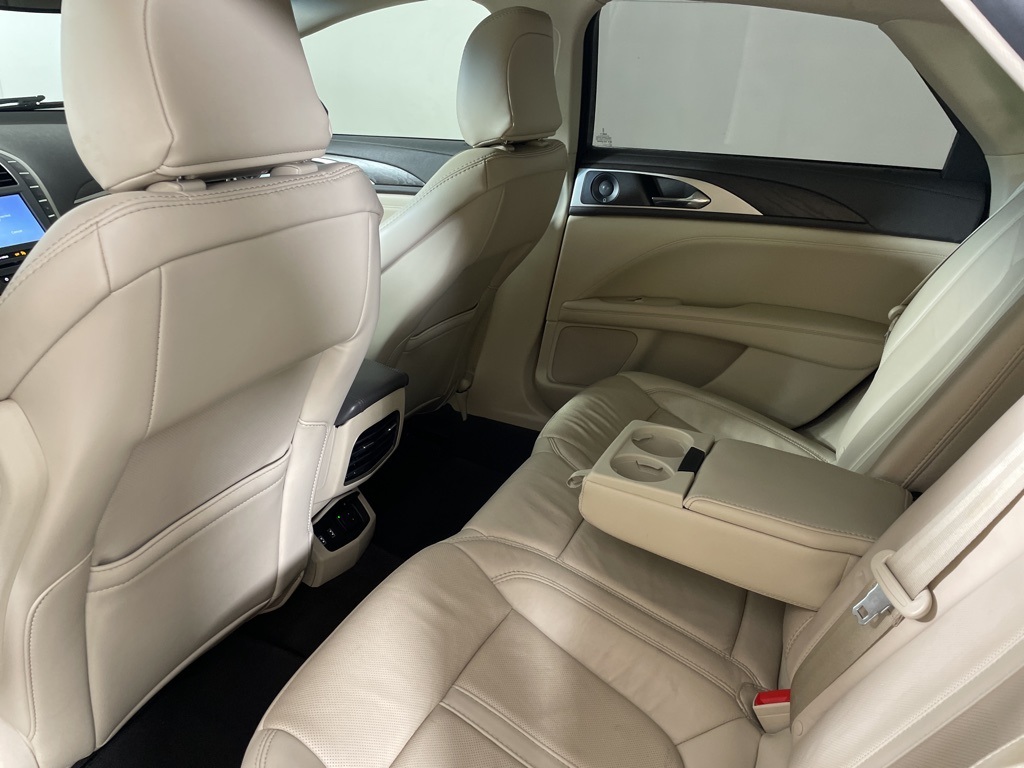 2020 Lincoln MKZ Hybrid Reserve photo 35