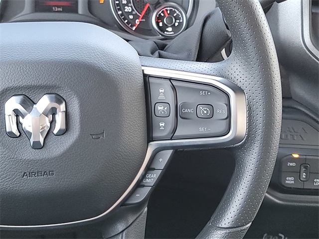 2025 Ram 2500 Tradesman photo 28