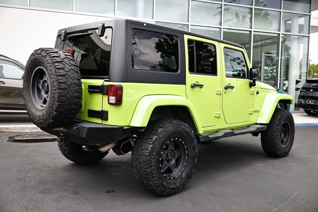 2013 Jeep Wrangler Unlimited Sahara photo 8