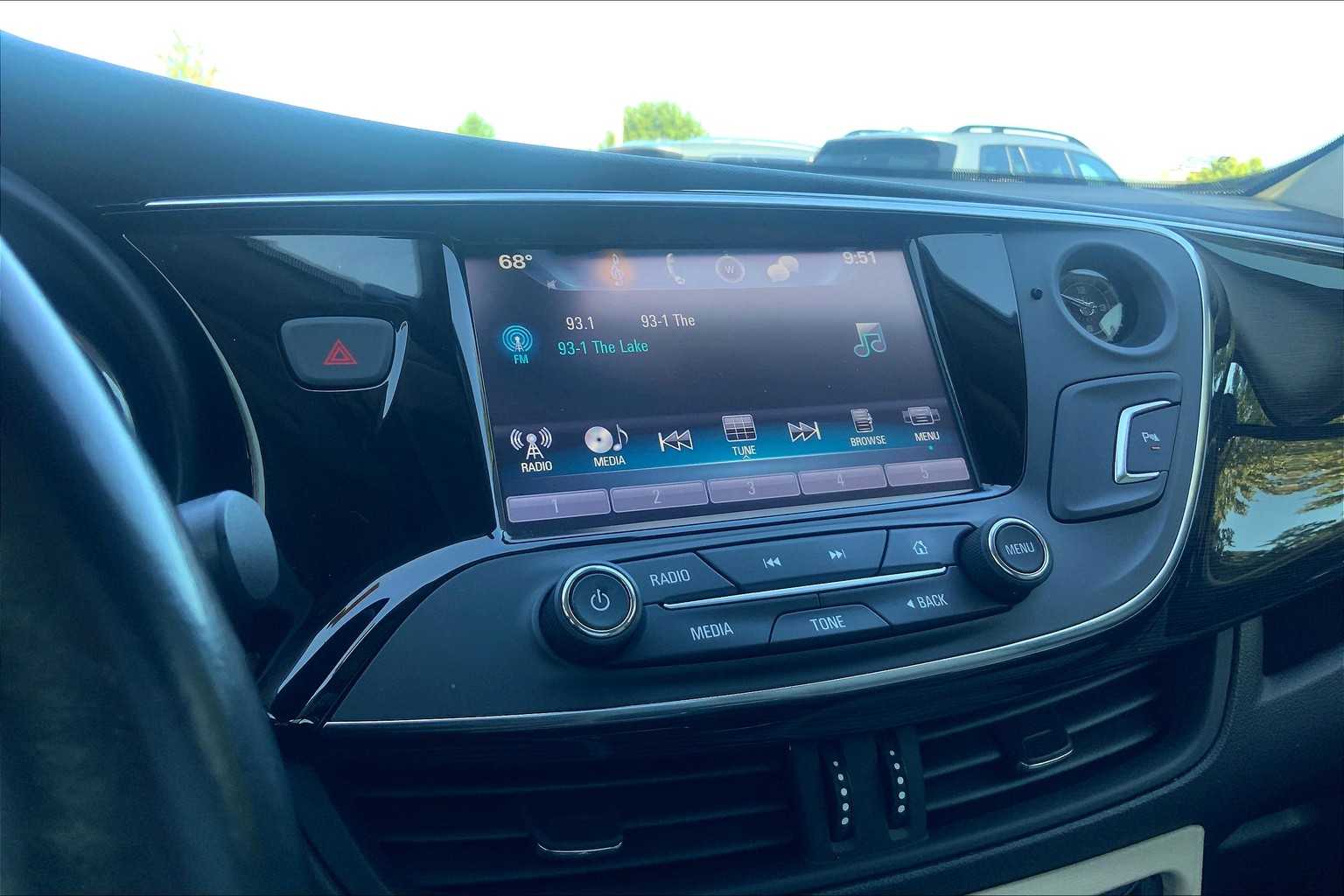 2017 Buick Envision Preferred photo 30