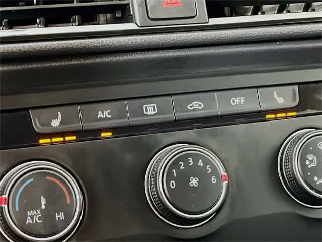 2022 Volkswagen Taos SE photo 19