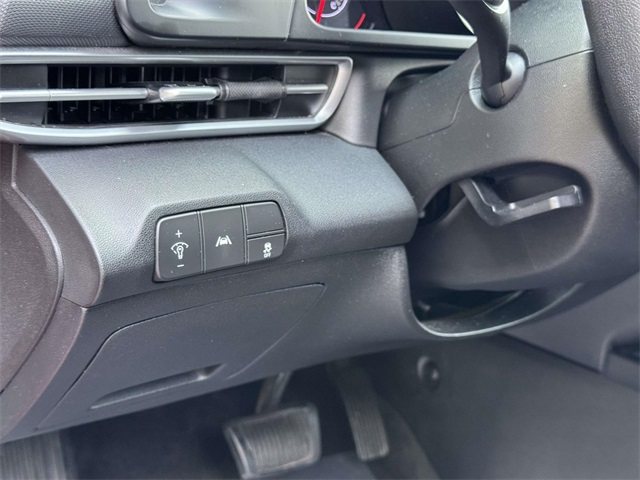 2023 Hyundai Elantra SEL photo 26