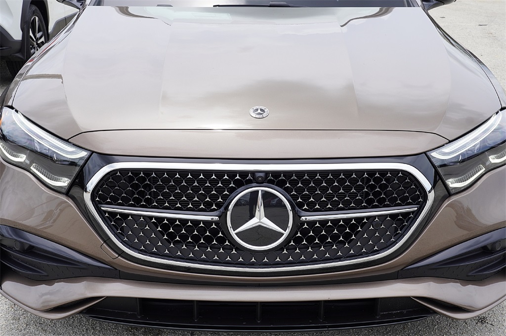 2026 Mercedes Benz E 350 photo 7
