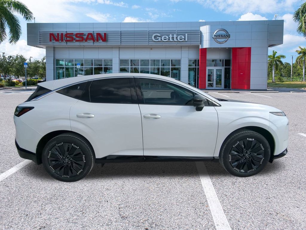 2025 Nissan Murano Platinum photo 3