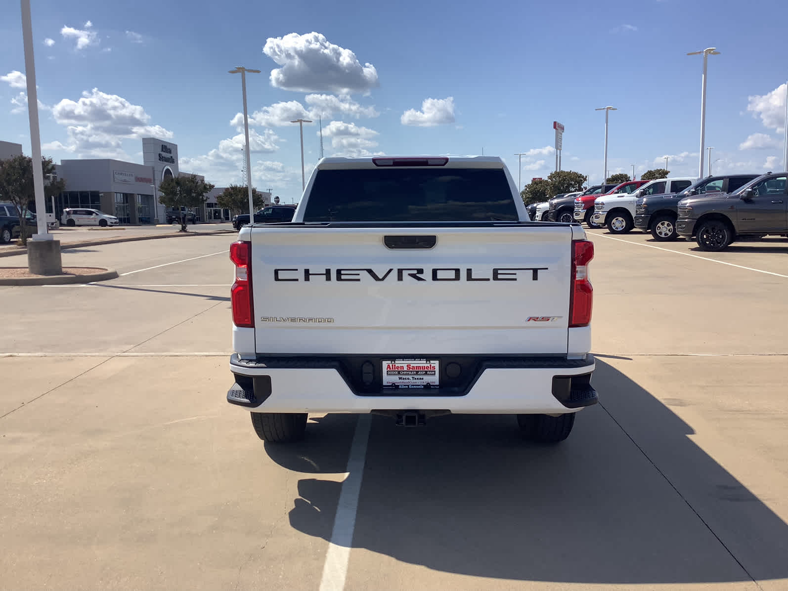 2022 Chevrolet Silverado 1500 RST photo 6