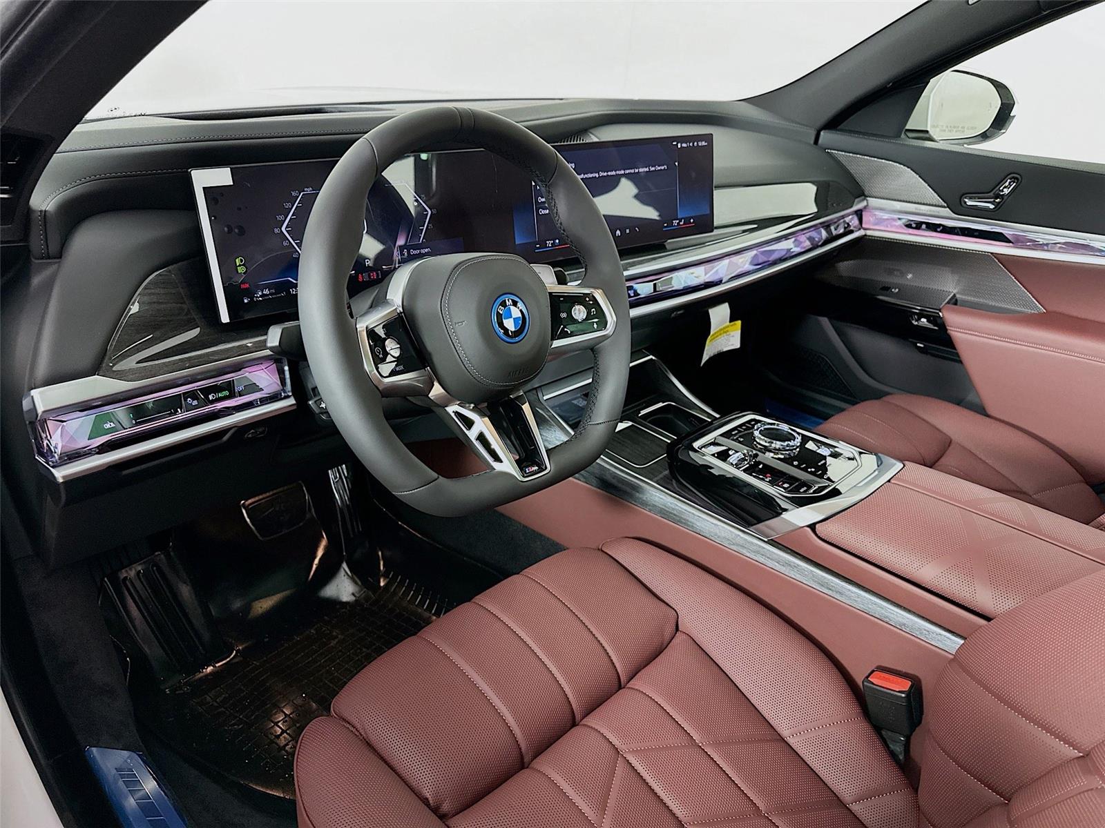 2026 Bmw 750e photo 8