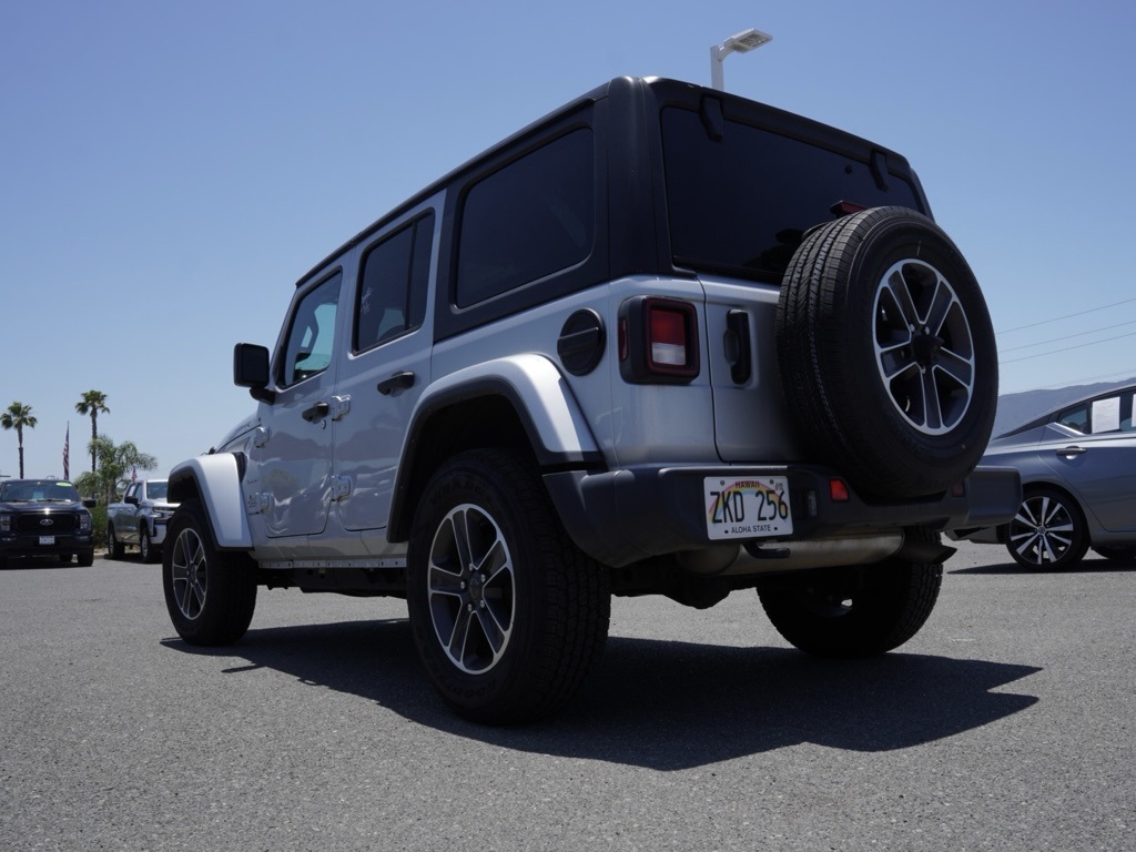 2023 Jeep Wrangler Sahara photo 6