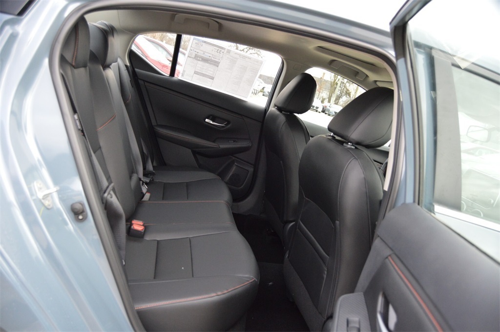 2025 Nissan Sentra SR photo 15