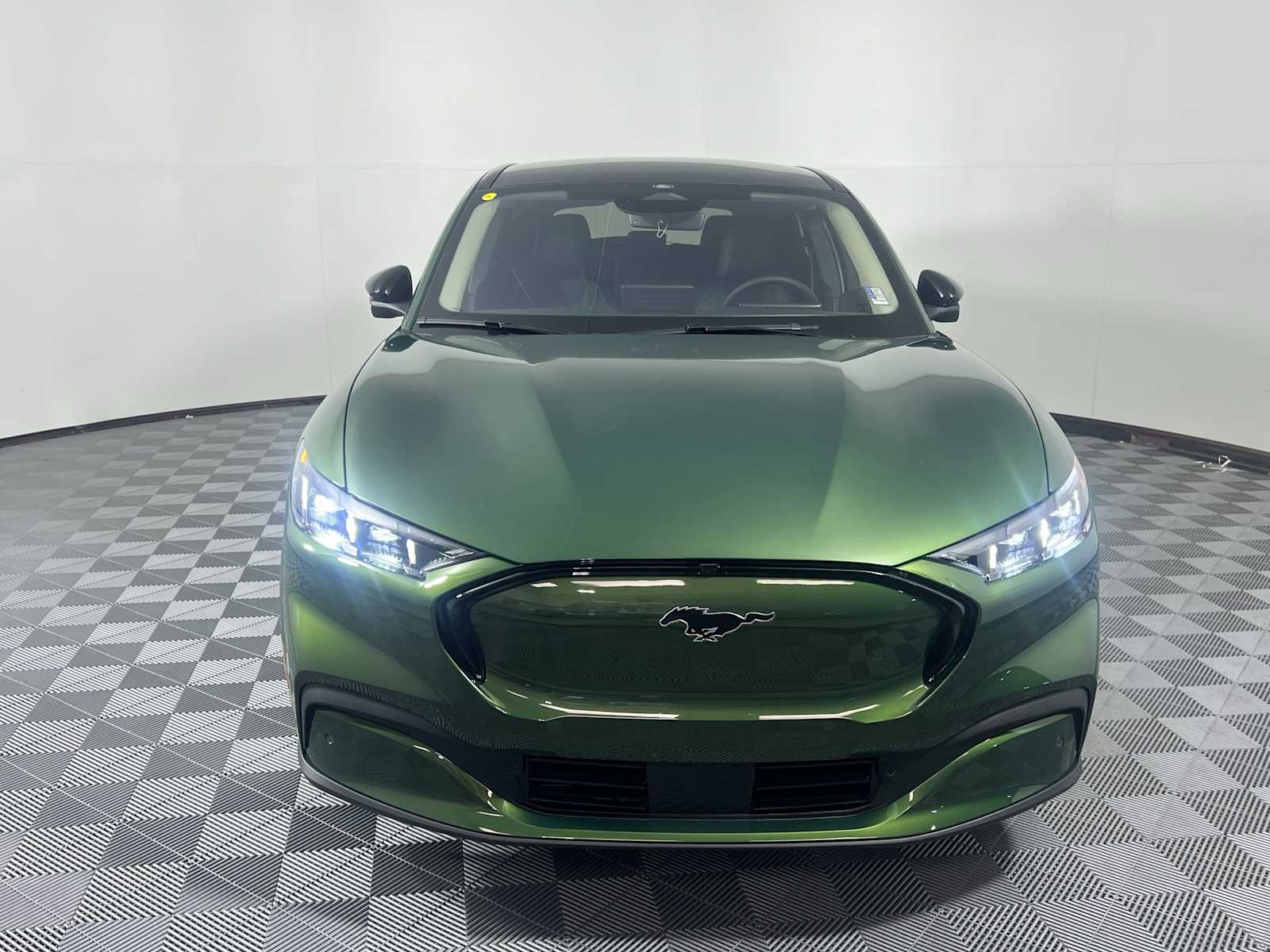 2025 Ford Mustang Mach-E Premium photo 2