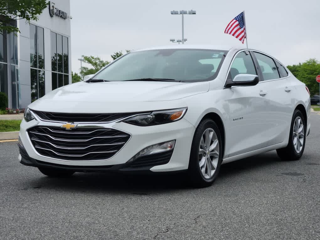 2023 Chevrolet Malibu 1LT photo 3