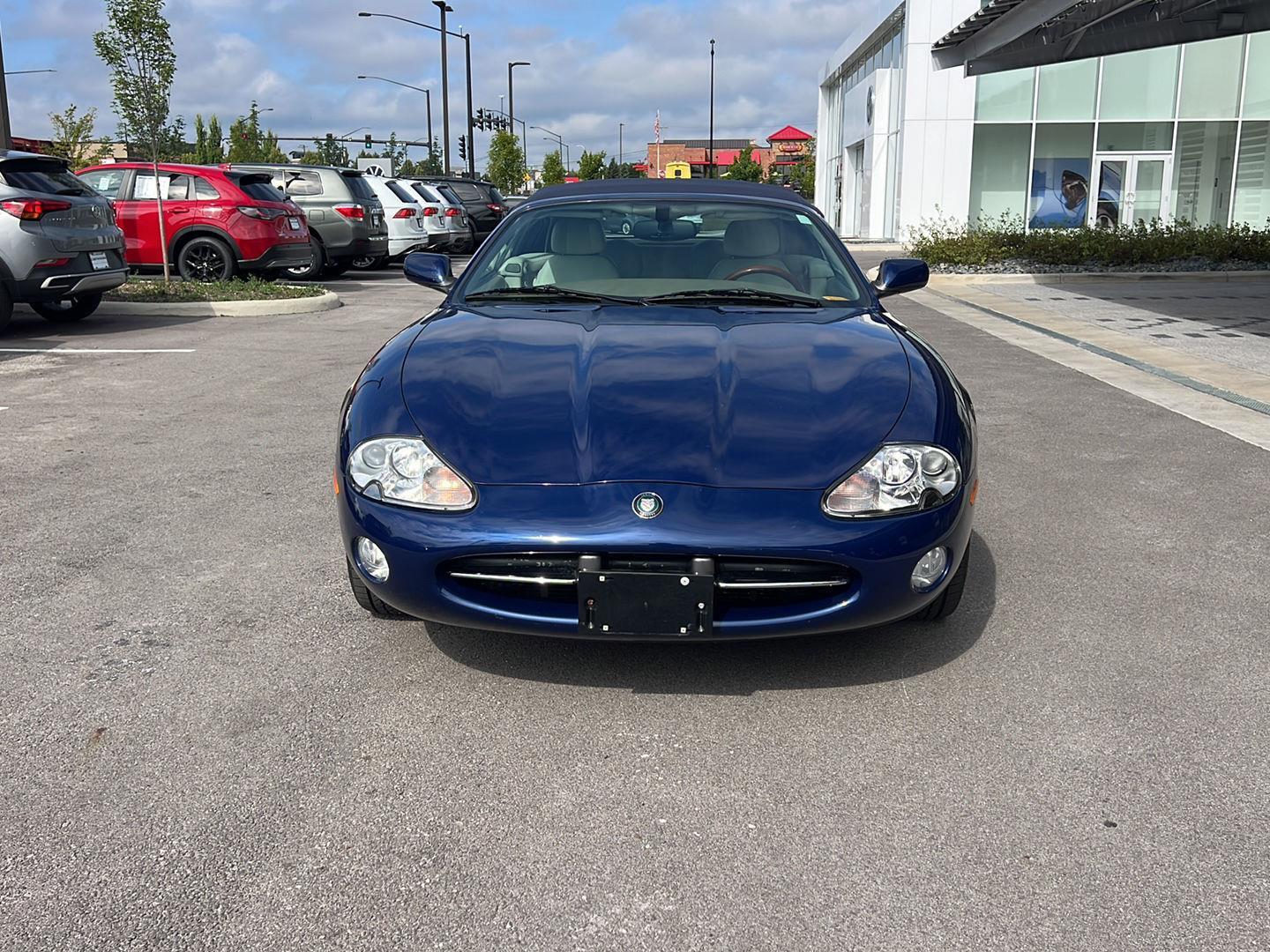 2001 Jaguar XK 8 photo 2