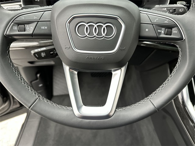 2025 Audi Q7 55 Premium photo 6