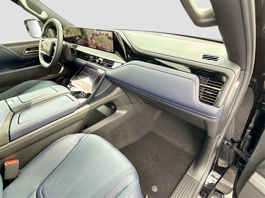 2026 Infiniti QX80 Sensory photo 33
