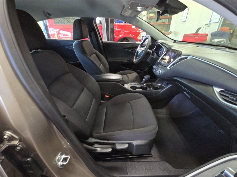 2024 Chevrolet Malibu 1LT photo 9