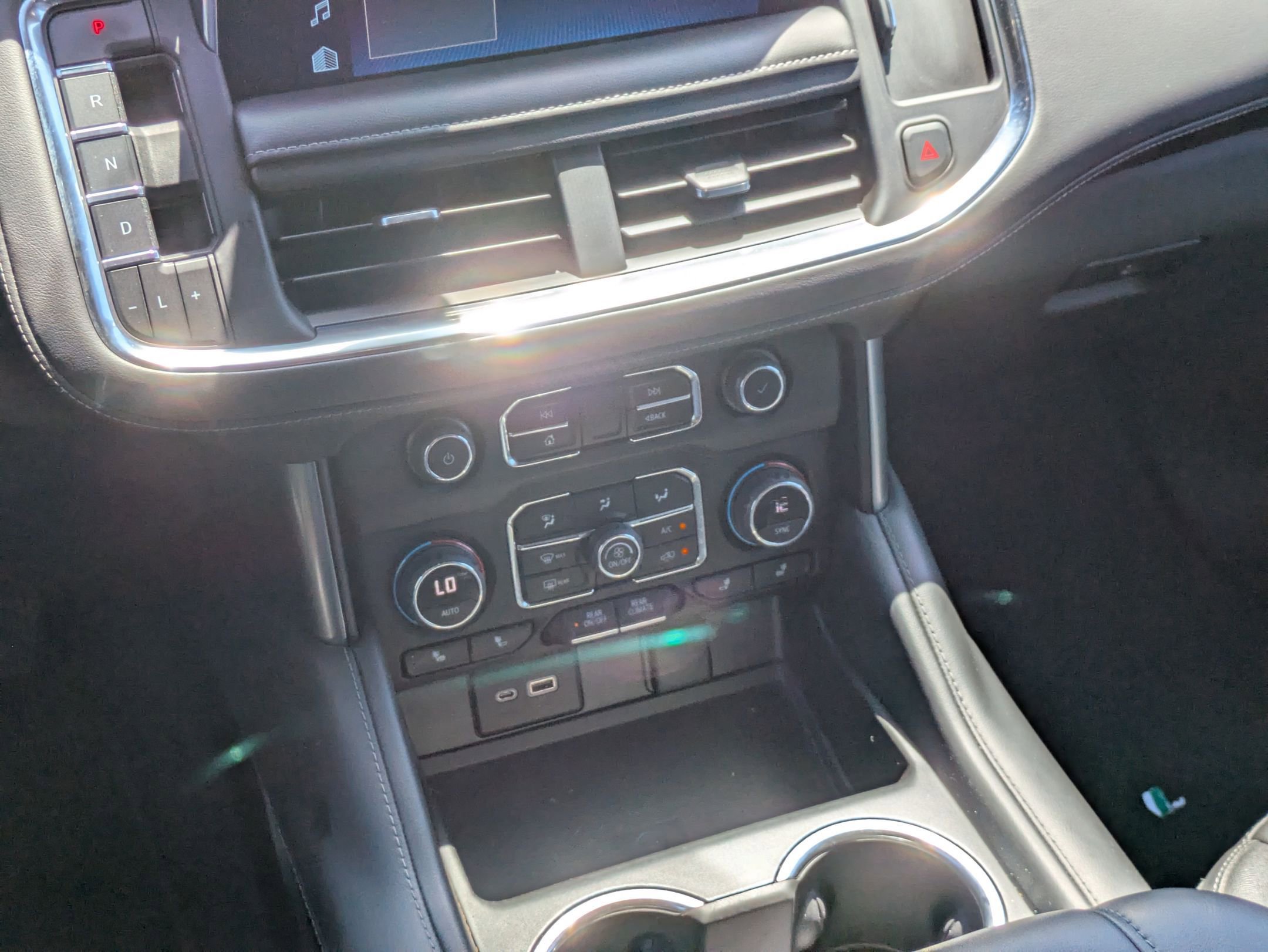2022 Chevrolet Tahoe Z71 photo 18