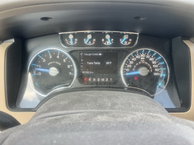 2011 Ford F-150 Lariat photo 17