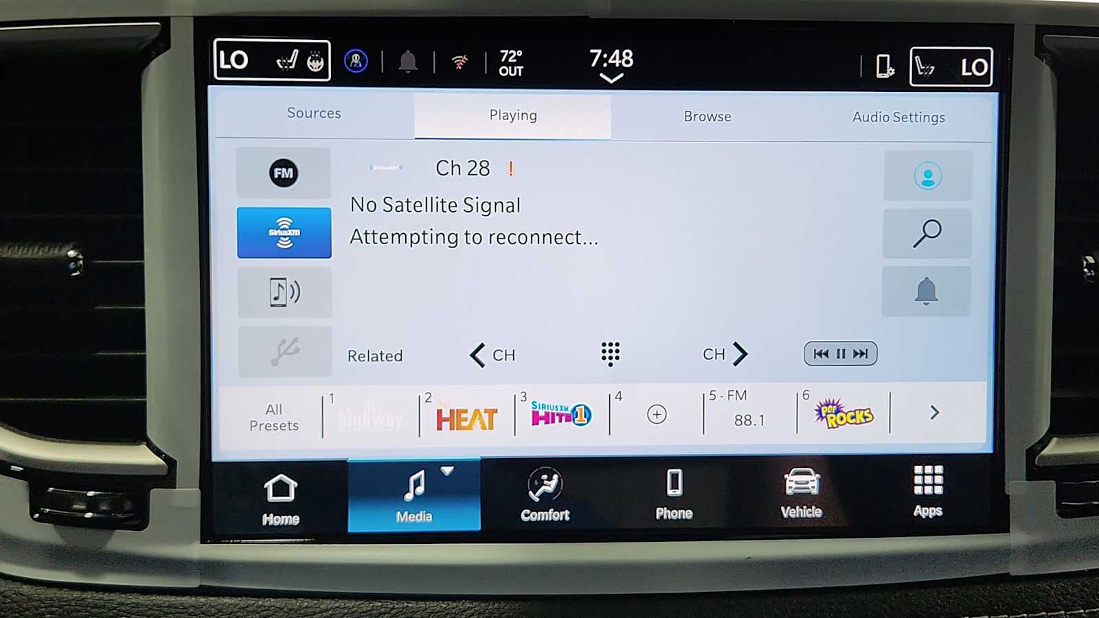 2026 Chrysler Pacifica photo 16