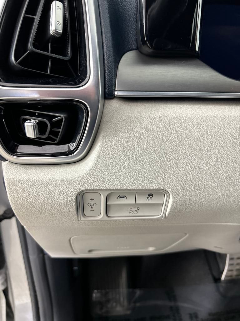 2023 Kia Sorento Hybrid SX Prestige photo 17