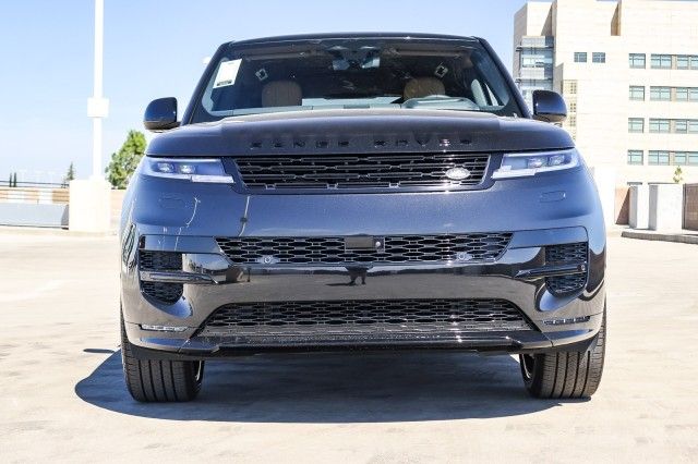2025 Land Rover Range Rover Sport SE photo 2