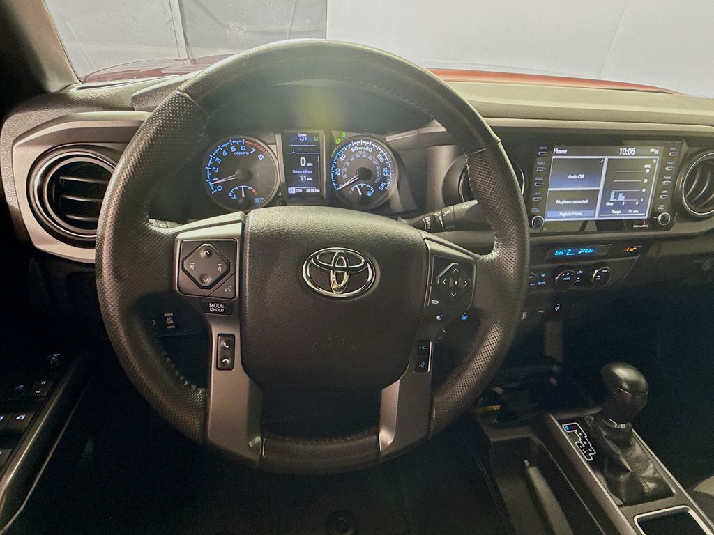 2021 Toyota Tacoma TRD photo 10