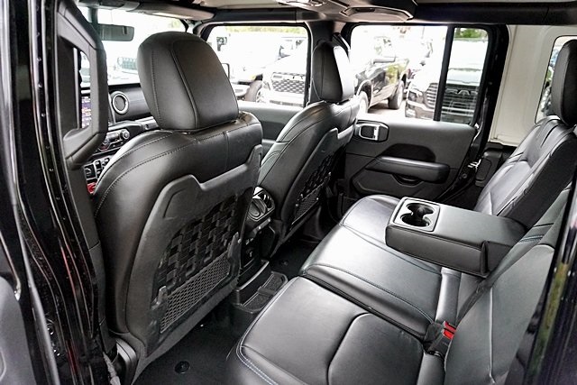 Used 2021 Black Jeep Unlimited Rubicon 4xe image 18