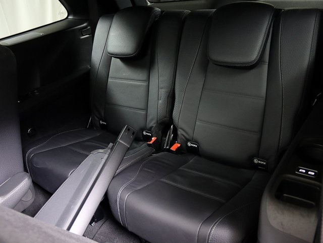 2025 Mercedes Benz GLS 450 4MATIC photo 13