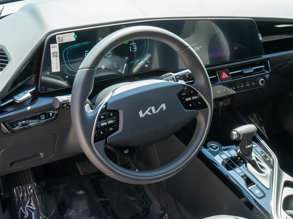 2025 Kia Niro EX photo 15