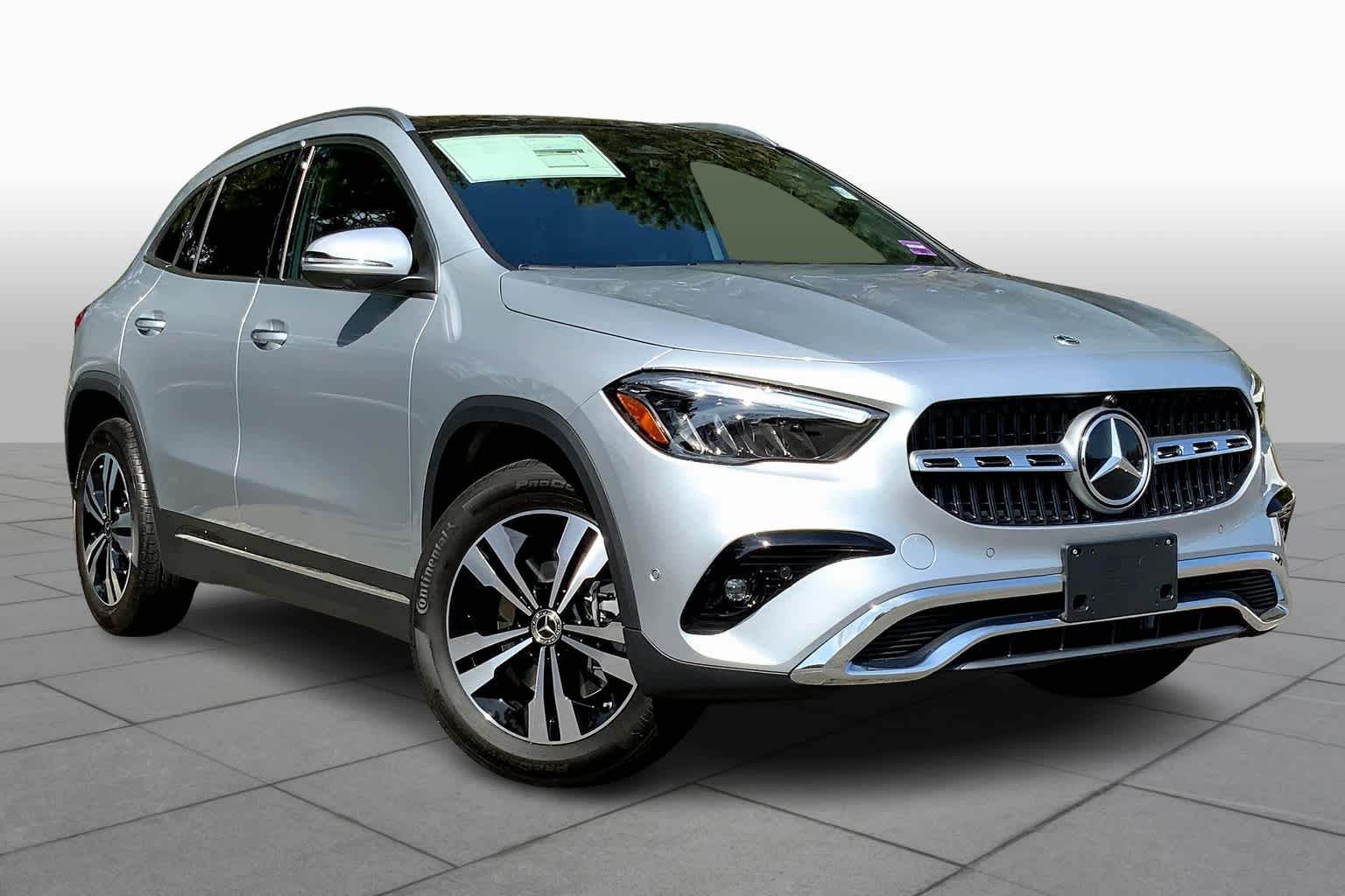2025 Mercedes Benz GLA 250 4MATIC photo 2