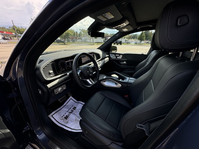 2024 Mercedes Benz GLS 450 4MATIC photo 10