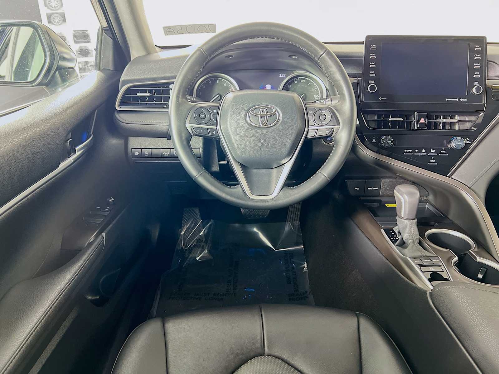 2022 Toyota Camry XLE photo 21
