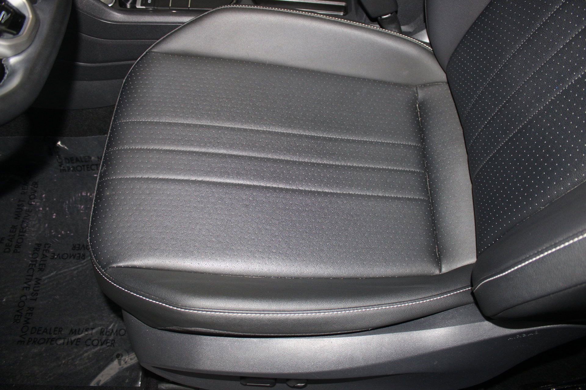 2023 Volkswagen Tiguan SE R-Line Black photo 13
