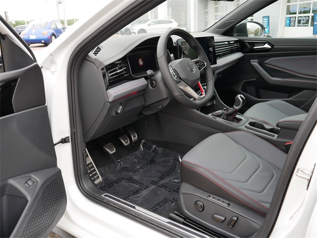 2025 Volkswagen Jetta GLI 2.0T Autobahn photo 3