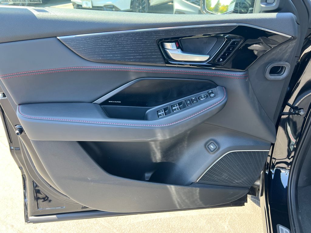 2025 Acura MDX SH-AWD Type S Advance photo 11