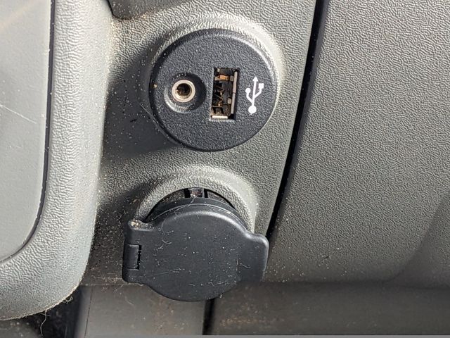 2018 Nissan Frontier SV photo 19