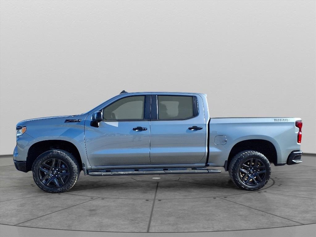 2024 Chevrolet Silverado Trail Boss LT photo 3