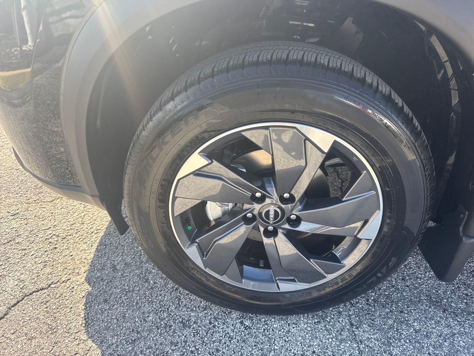 2026 Nissan Rogue SV photo 9