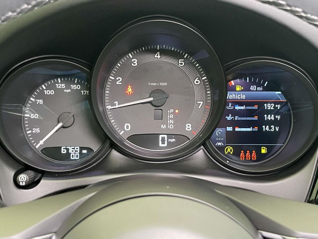 2024 Porsche Macan Base photo 40