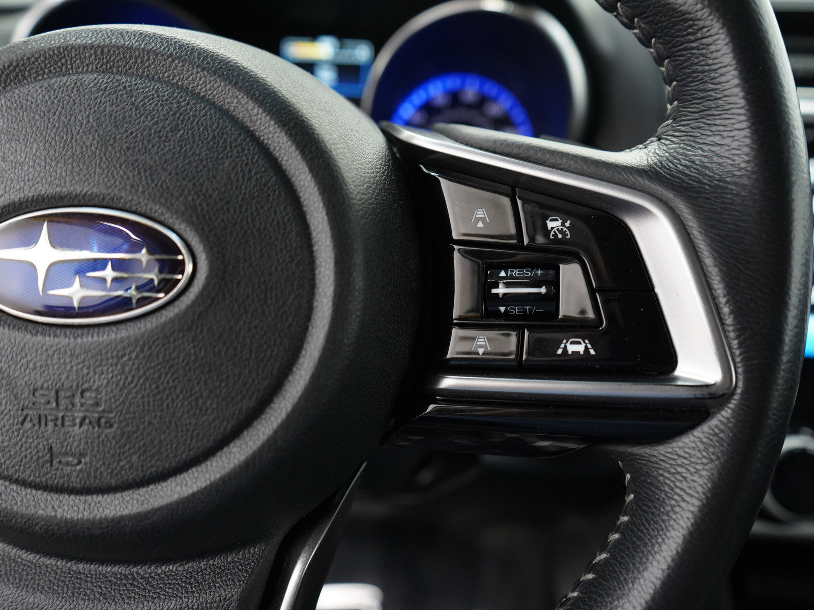 2019 Subaru Outback Limited photo 6