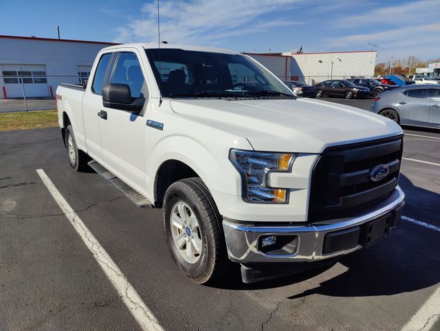 2017 Ford F-150 XL photo 2